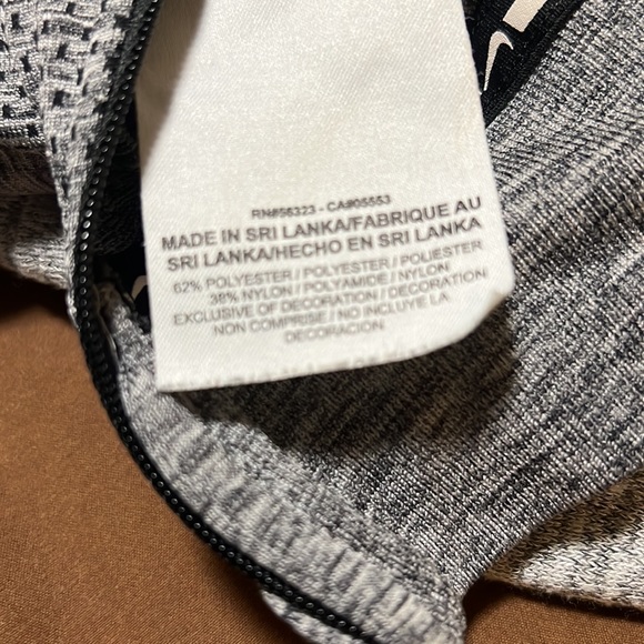 Nike Running Base Layer Half Zip Pullover - Picture 6 of 6